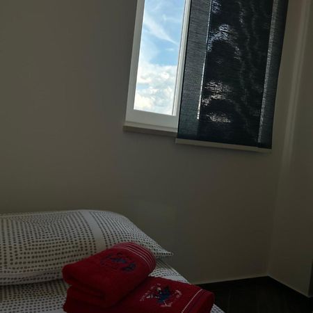 A Due Passi Da Apartment Корато Екстериор снимка